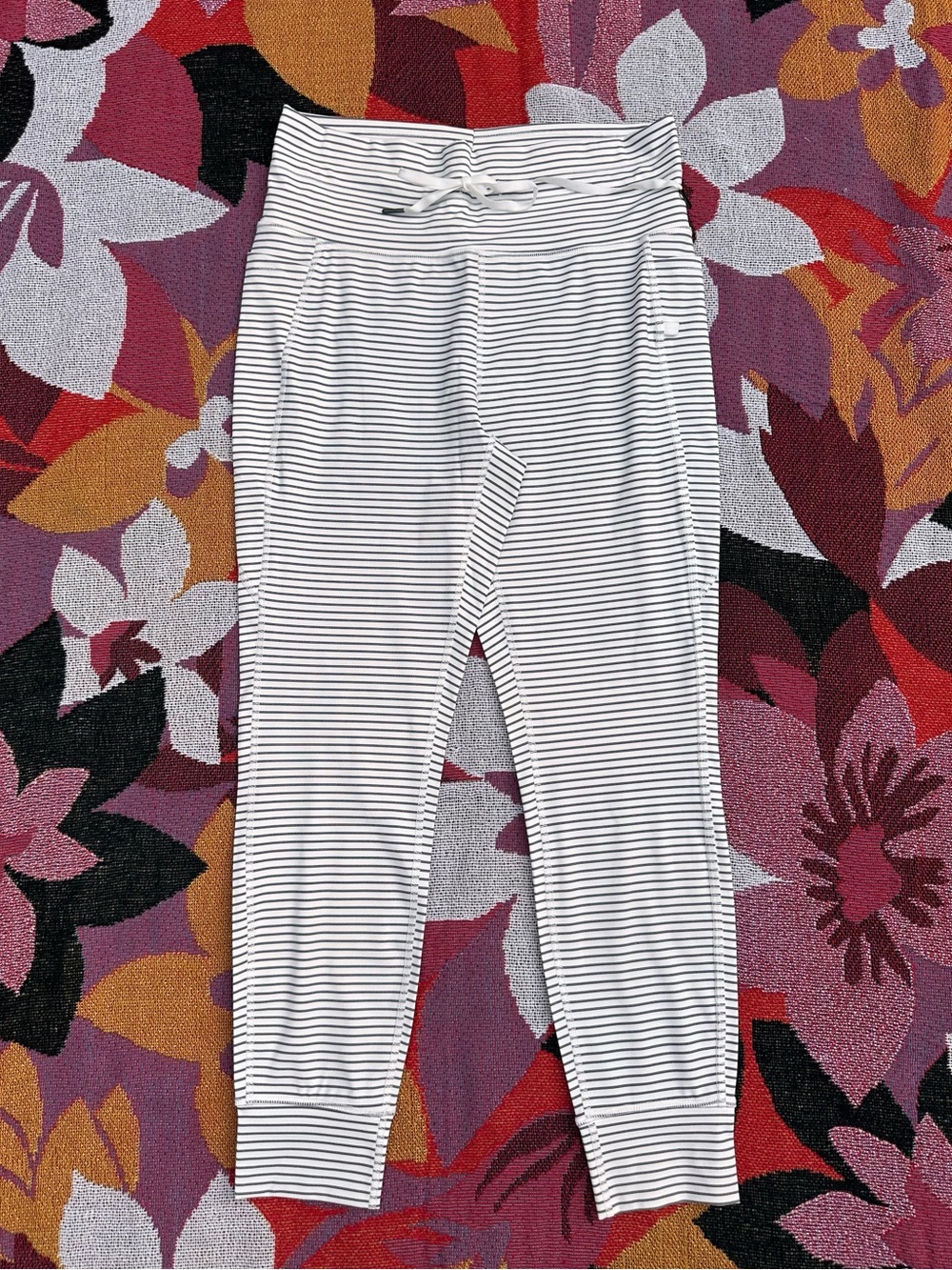 NWT! Halara High Waisted Drawstring Striped Yoga Leggings with Pockets - Picture 2 of 8